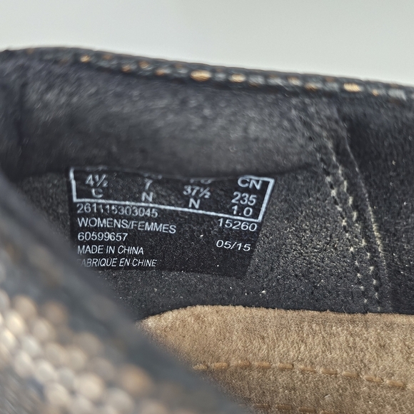 Clarks Artisan Women’s Size 7M Black Cap Toe Low Heel Dress Shoes Comfort Flats - Picture 5 of 8